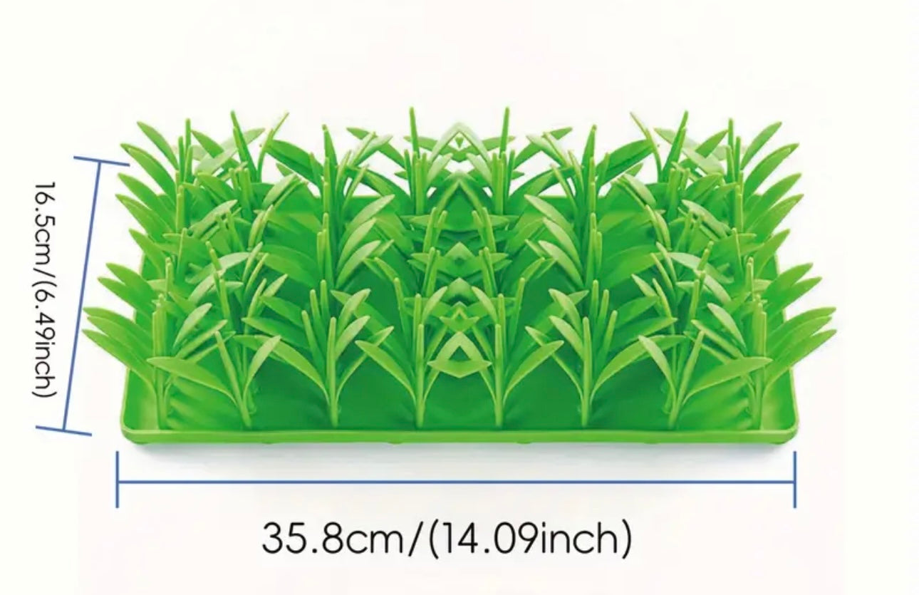 Grass Feeder Mat