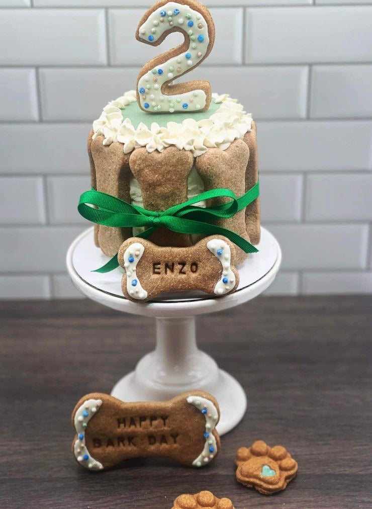 RD PawBakery Cake